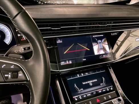 Used 2025 Audi Q7 Premium Plus image 7