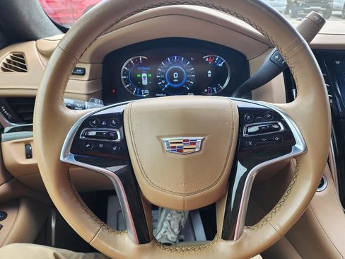 Used 2019 Cadillac Escalade Platinum AWD/4WD image 26