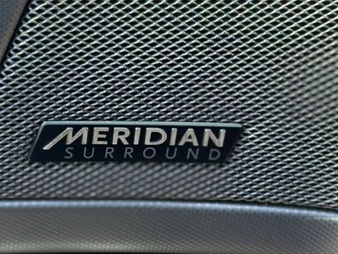 Used 2015 Jaguar XF Portfolio RWD image 36