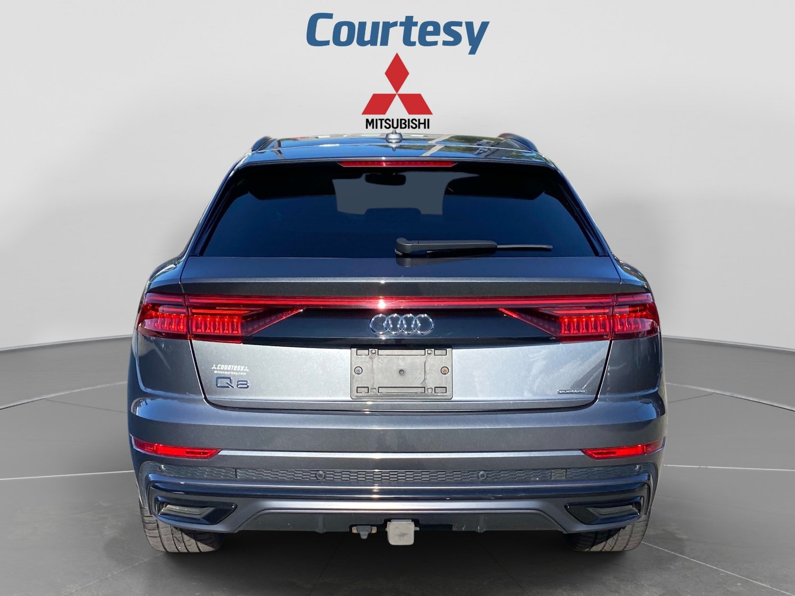 Used 2020 Audi Q8 Premium Plus AWD/4WD image 4
