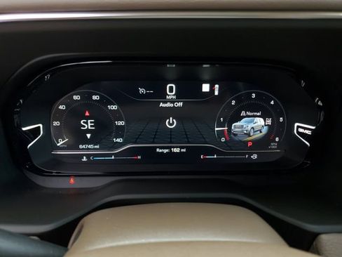 Used 2022 GMC Yukon XL Denali w/ Advanced Technology Package AWD/4WD image 30