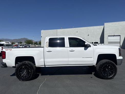 Used 2015 Chevrolet Silverado 1500 LT AWD/4WD image 6