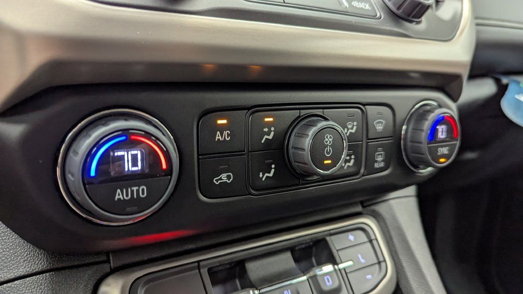 Used 2023 GMC Acadia Denali w/ LPO, Floor Liner Package FWD image 20