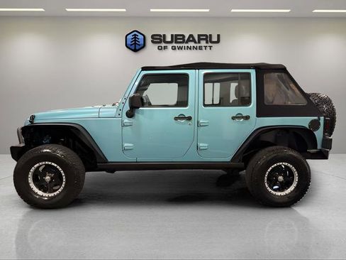 Used 2017 Jeep Wrangler Unlimited Sport w/ Connectivity Group AWD/4WD image 2