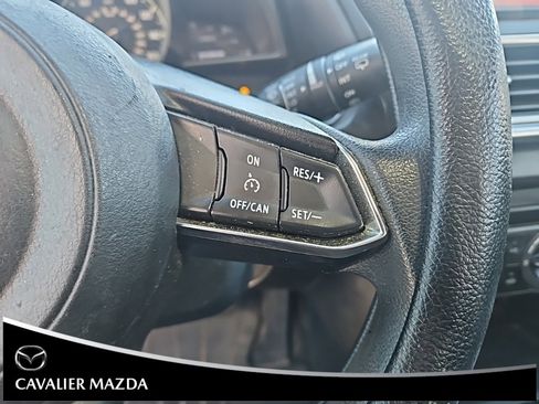 Used 2017 MAZDA MAZDA3 Sport image 14