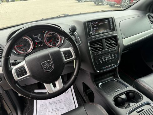 Used 2020 Dodge Grand Caravan GT FWD image 11