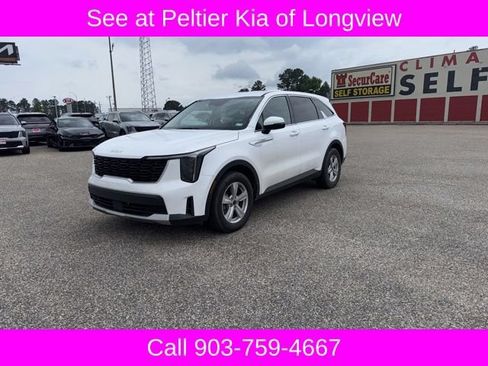 Used 2024 Kia Sorento LX FWD image 1