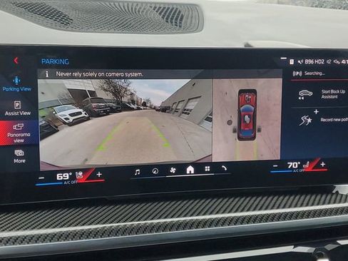 Used 2025 BMW X6 M60i w/ Executive Package image 34