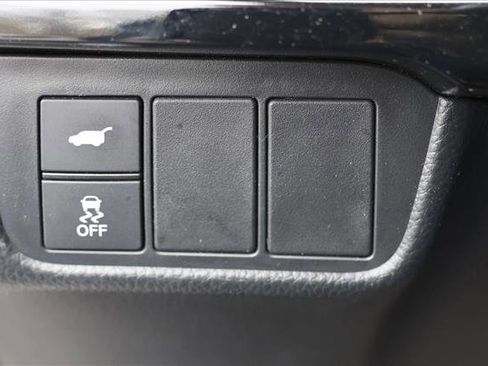 Used 2025 Honda CR-V EX-L image 13