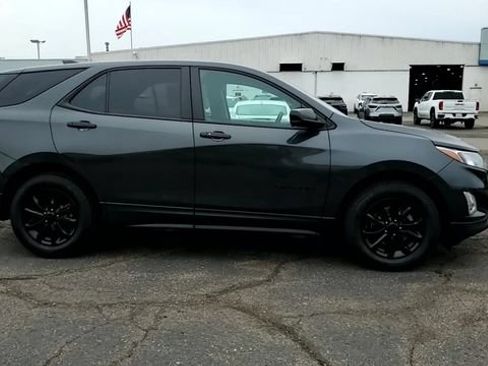 Used 2021 Chevrolet Equinox LS w/ LPO, Blackout Package AWD/4WD image 8