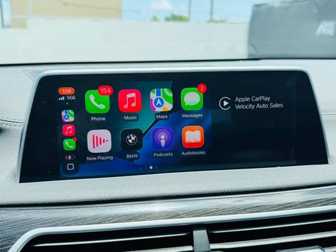 Used 2019 BMW 740i w/ M Sport Package RWD image 27
