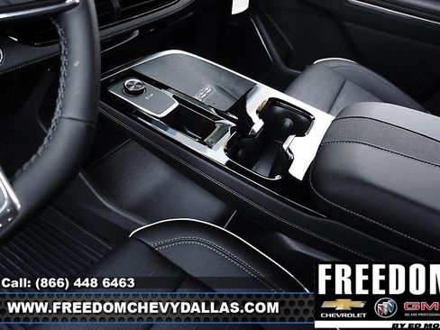 New 2026 Buick Enclave Sport Touring w/ Power Package FWD image 34