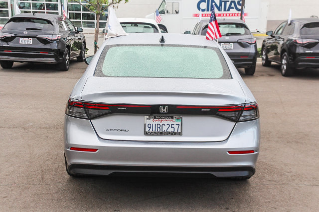 Used 2025 Honda Accord SE image 6