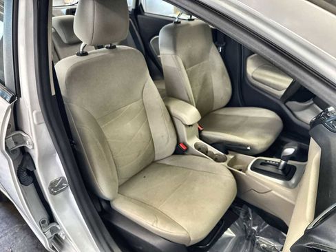 Used 2016 Ford Fiesta SE image 18