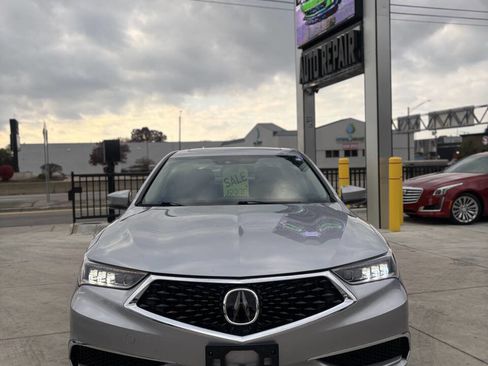 Used 2018 Acura TLX w/ Technology Package FWD image 8