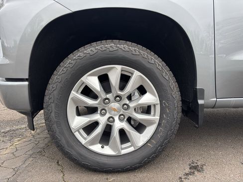 New 2026 Chevrolet Silverado 1500 Custom image 6