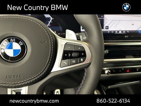 New 2026 BMW X7 M60i image 17