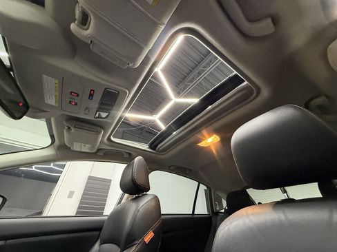 Used 2016 Subaru Crosstrek 2.0i Limited image 12