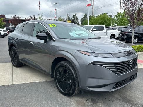 Used 2025 Nissan Murano SV AWD/4WD image 7