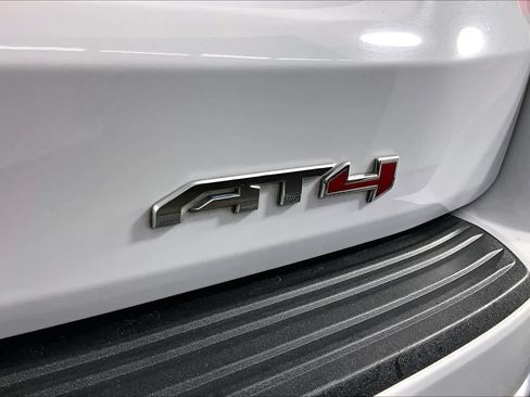 Used 2023 GMC Yukon AT4 AWD/4WD image 10