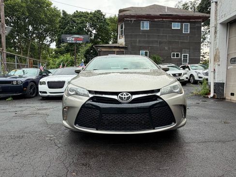 Used 2015 Toyota Camry XSE FWD image 14