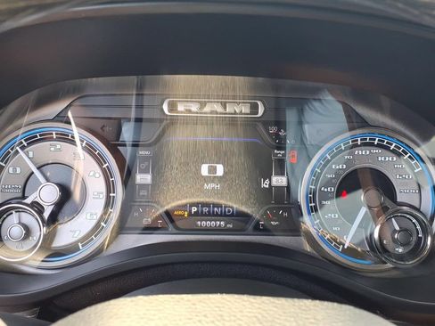 Used 2019 RAM 1500 Limited AWD/4WD image 6