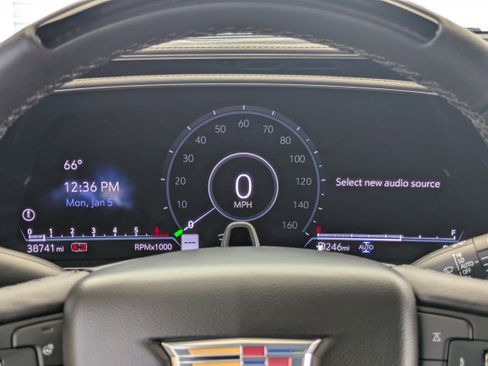 Used 2024 Cadillac Escalade Sport w/ LPO, ONYX Package image 23