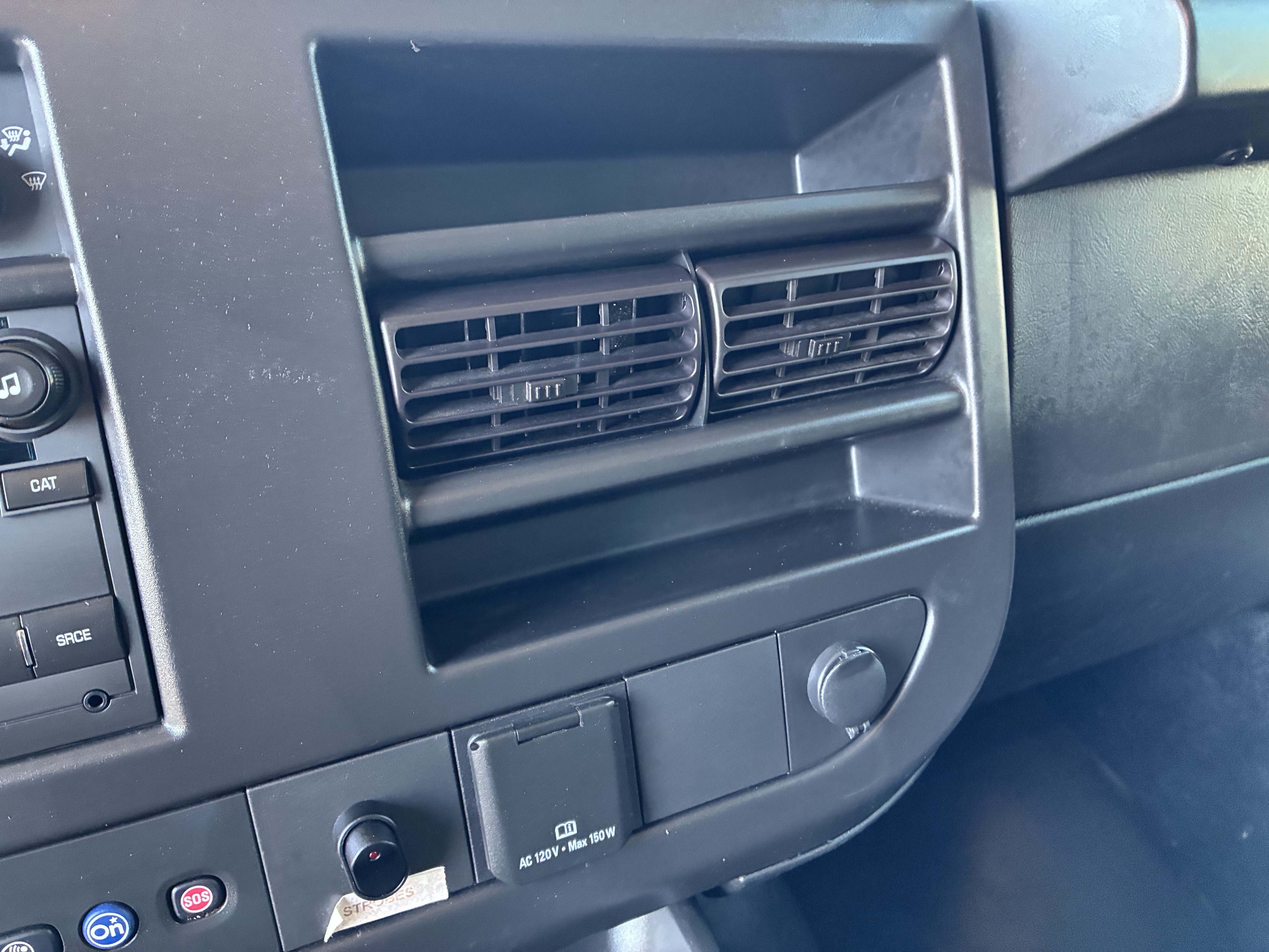 Used 2023 Chevrolet Express 3500 w/ Power Convenience Package RWD image 34