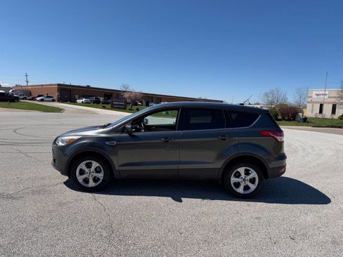 Used 2015 Ford Escape SE AWD/4WD image 2