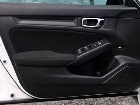 Used 2025 Honda Civic Sport image 13