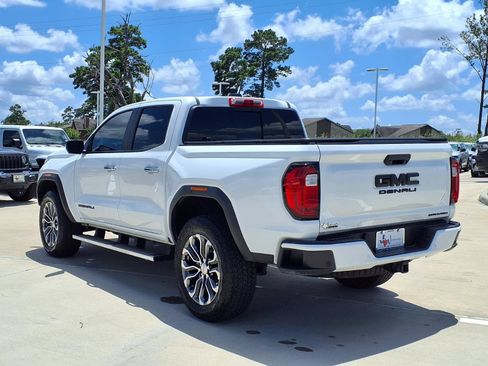 Used 2023 GMC Canyon Denali AWD/4WD image 2