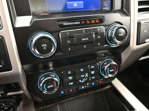 Used 2021 Ford F250 Lariat image 16