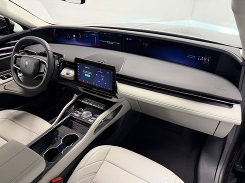 New 2026 Lincoln Nautilus Premier image 7