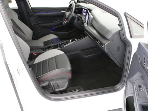 Used 2024 Volkswagen GTI SE FWD image 37
