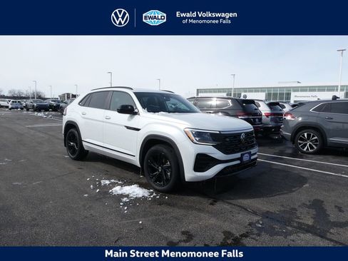 New 2026 Volkswagen Atlas Cross Sport SEL R-Line AWD/4WD image 1