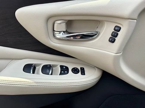 Used 2024 Nissan Murano Platinum w/ Cargo Package AWD/4WD image 14