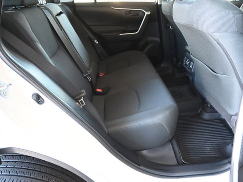 Used 2023 Toyota RAV4 LE image 39