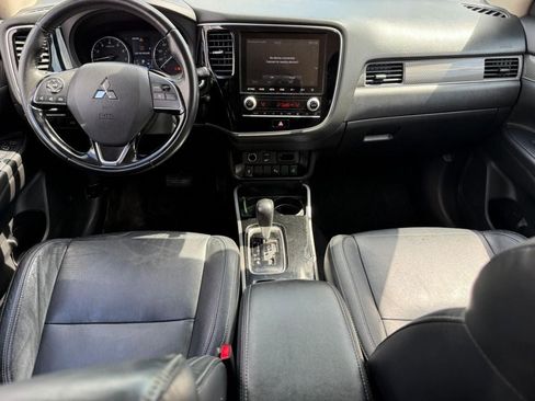 Used 2020 Mitsubishi Outlander ES AWD/4WD image 12
