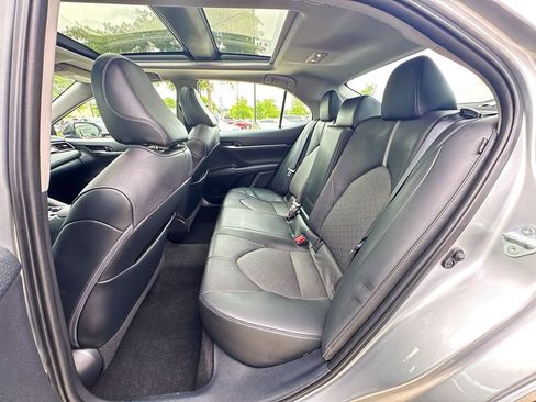 Used 2021 Toyota Camry XSE FWD image 31