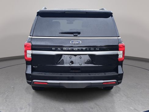 Used 2024 Ford Expedition XLT AWD/4WD image 6