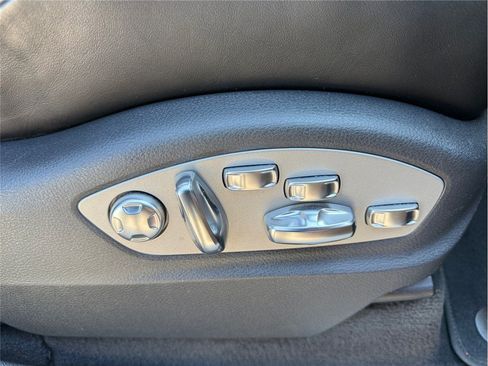 Used 2018 Porsche Cayenne S Platinum AWD/4WD image 39