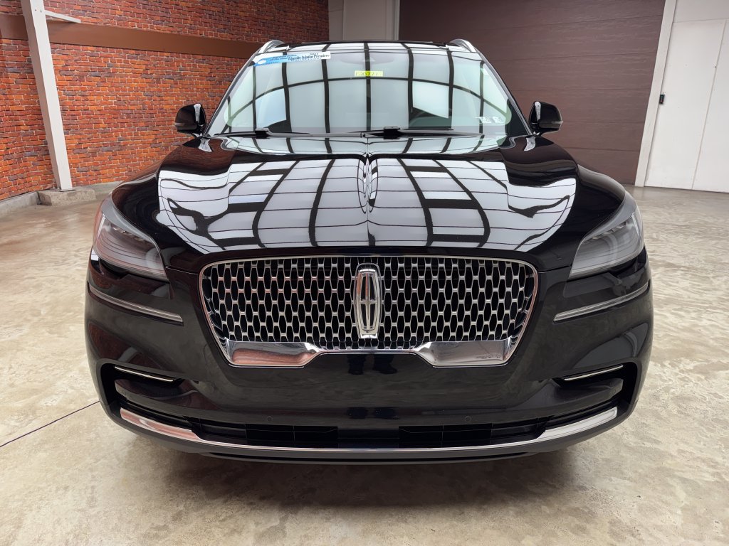 Used 2024 Lincoln Aviator AWD w/ Premium Package image 8