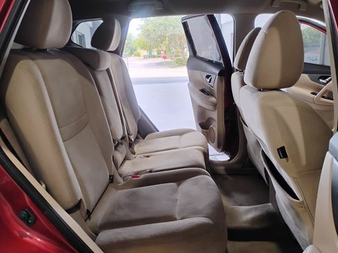 Used 2015 Nissan Rogue S FWD image 89
