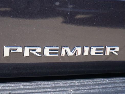 Used 2023 Chevrolet Tahoe Premier AWD/4WD image 21