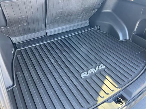Used 2023 Toyota RAV4 LE image 22