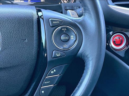 Used 2016 Honda Pilot Touring image 24