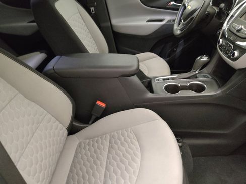 Used 2020 Chevrolet Equinox LT AWD/4WD image 21