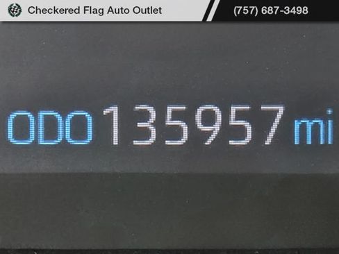 Used 2021 Toyota RAV4 LE AWD/4WD image 25