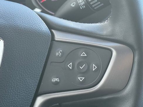 Used 2023 GMC Acadia AT4 image 13