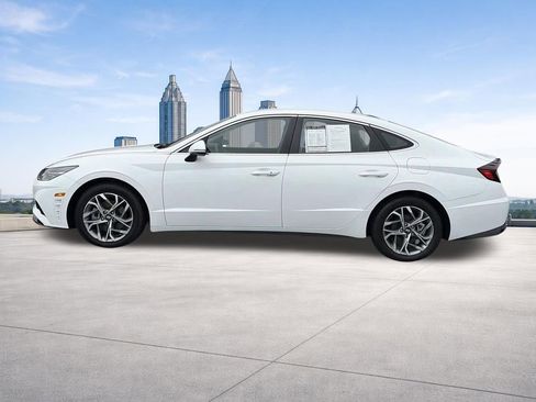 Used 2023 Hyundai Sonata SEL w/ Preferred Accessory Package FWD image 2
